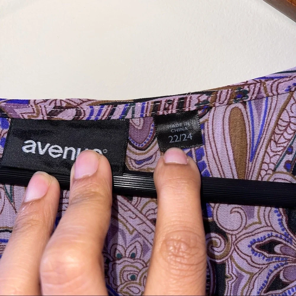 Avenue women’s sz 22/24 sheer purple floral blouse - Picture 3 of 7